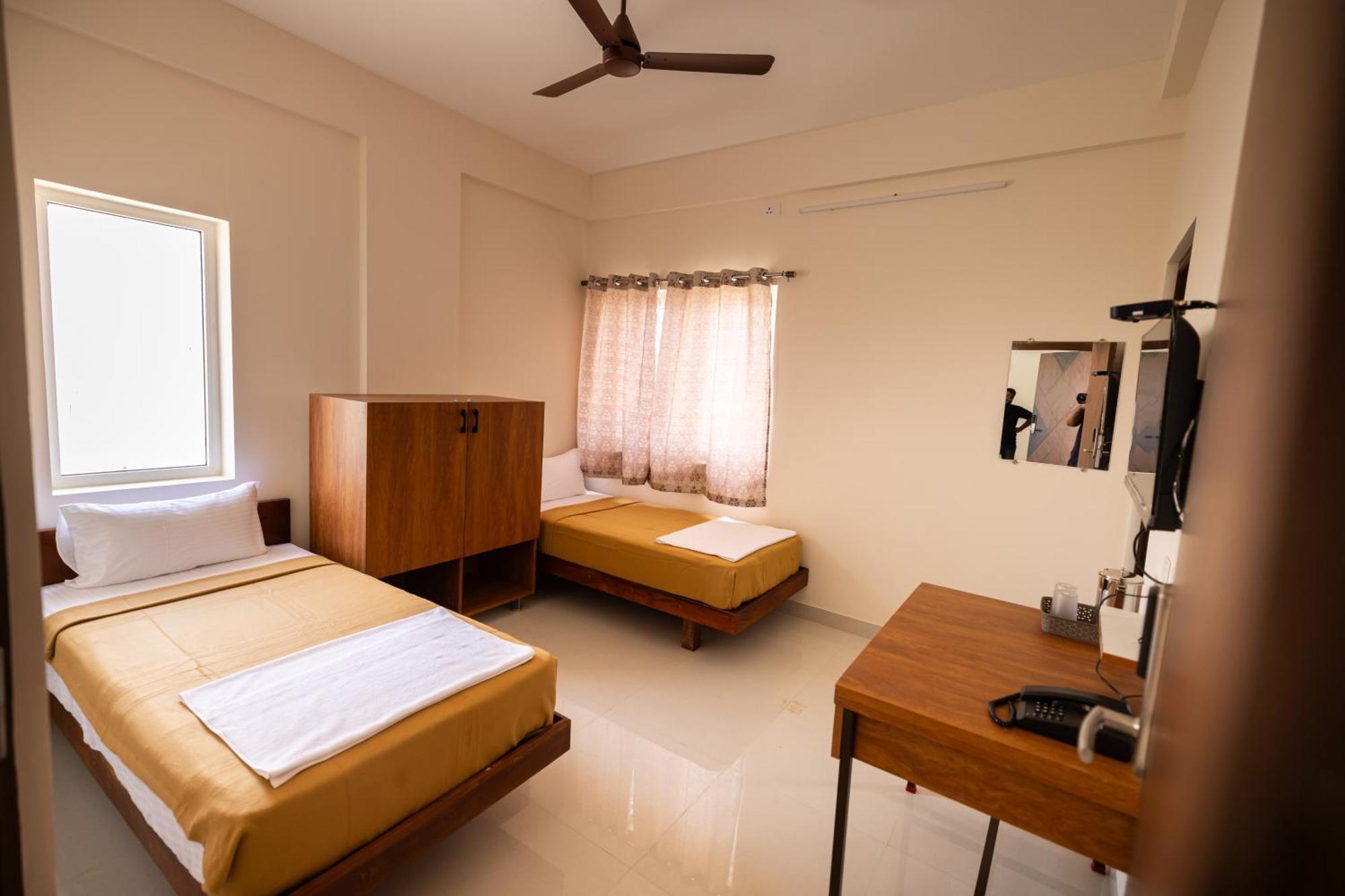 Отель Viba Residency Коимбатур Экстерьер фото