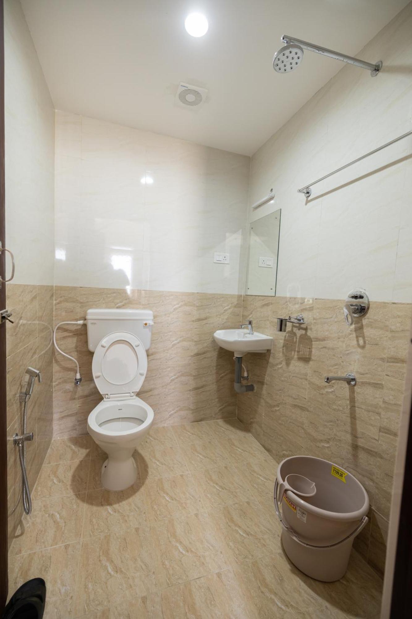 Отель Viba Residency Коимбатур Экстерьер фото